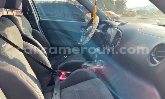 Sayi Na hannu Nissan Juke Azurfa Mota in Yaounde a Babban Kamaru Sayi Na hannu Nissan Juke Azurfa Mota in Yaounde a Babban Kamaru