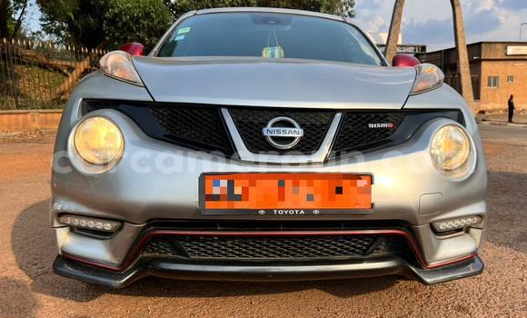 Sayi Na hannu Nissan Juke Azurfa Mota in Yaounde a Babban Kamaru Sayi Na hannu Nissan Juke Azurfa Mota in Yaounde a Babban Kamaru
