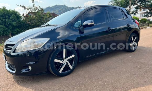 Sayi Na hannu Toyota Auris Black Mota in Yaounde a Babban Kamaru Sayi Na hannu Toyota Auris Black Mota in Yaounde a Babban Kamaru