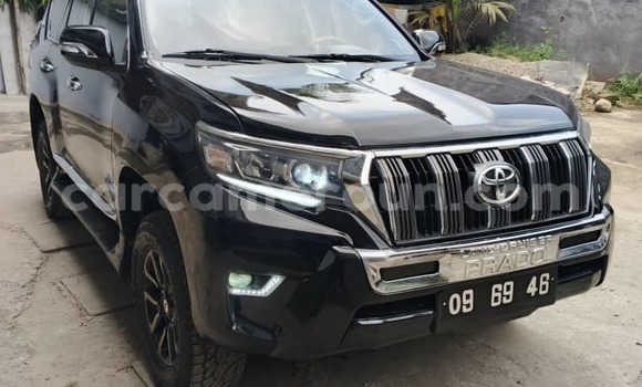 Sayi Na hannu Toyota Land Cruiser Prado Black Mota in Douala a Ƙasar Kamaru Sayi Na hannu Toyota Land Cruiser Prado Black Mota in Douala a Ƙasar Kamaru