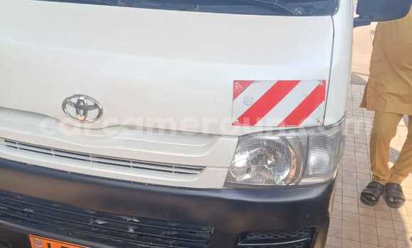 Buy Used Toyota Hiace White Car in Douala in Littoral Cameroon Buy Used Toyota Hiace White Car in Douala in Littoral Cameroon