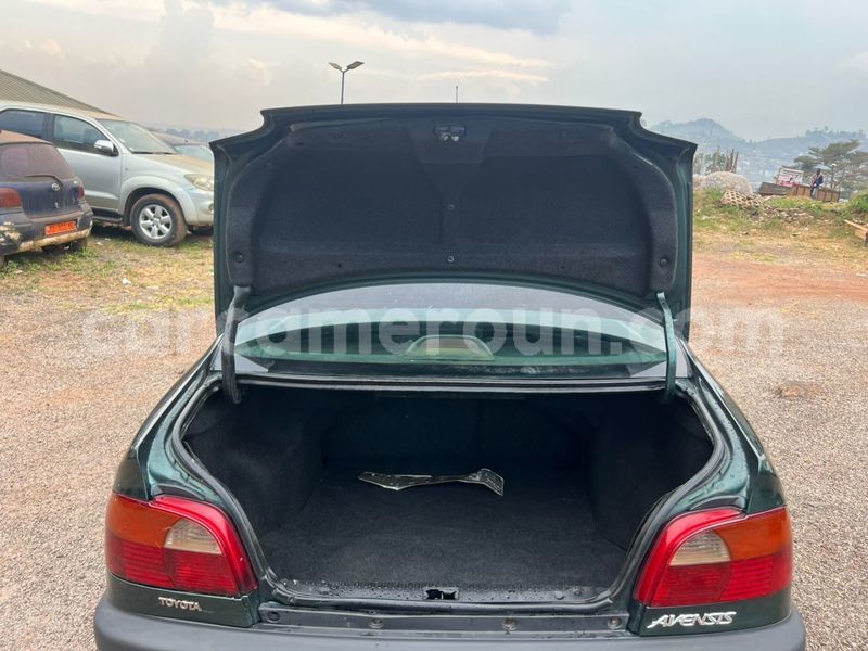 Big with watermark toyota avensis central cameroon yaounde 22033