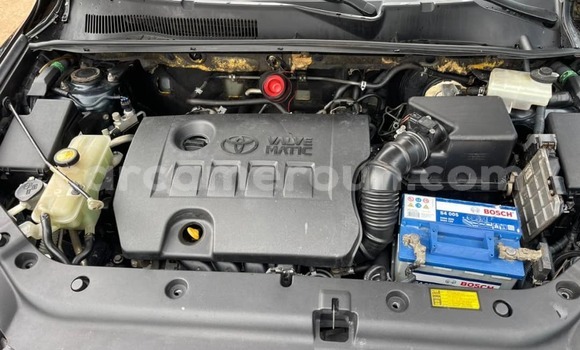 Sayi Na hannu Toyota RAV4 Black Mota in Yaounde a Babban Kamaru Sayi Na hannu Toyota RAV4 Black Mota in Yaounde a Babban Kamaru