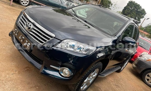 Sayi Na hannu Toyota RAV4 Black Mota in Yaounde a Babban Kamaru Sayi Na hannu Toyota RAV4 Black Mota in Yaounde a Babban Kamaru