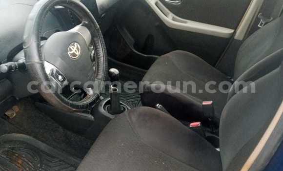 Sayi Na hannu Toyota Vitz Blue Mota in Yaounde a Babban Kamaru Sayi Na hannu Toyota Vitz Blue Mota in Yaounde a Babban Kamaru