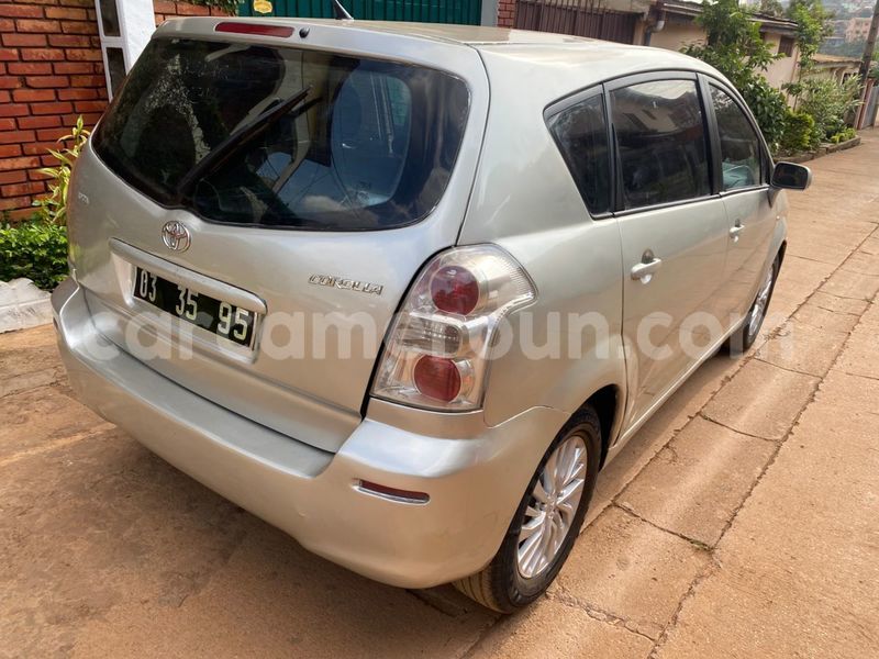 Big with watermark toyota corolla verso central cameroon yaounde 22037