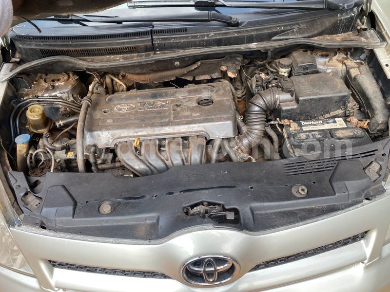 Big with watermark toyota corolla verso central cameroon yaounde 22037