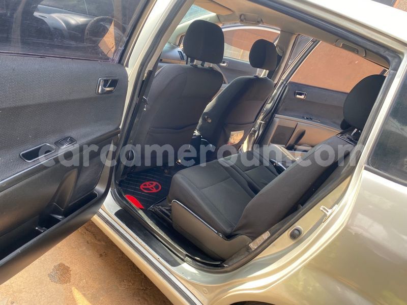 Big with watermark toyota corolla verso central cameroon yaounde 22037