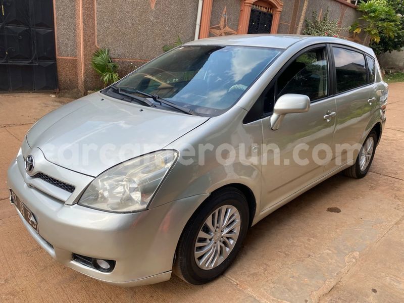 Big with watermark toyota corolla verso central cameroon yaounde 22037