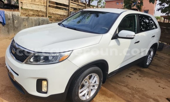 Acheter Occasion Voiture Kia Sorento Blanc à Yaoundé, Central Cameroon Acheter Occasion Voiture Kia Sorento Blanc à Yaoundé, Central Cameroon