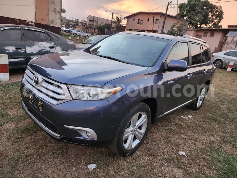 Big with watermark toyota highlander central cameroon yaounde 22053