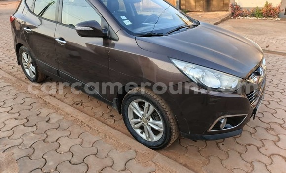 Acheter Occasion Voiture Hyundai ix35 Marron à Yaoundé, Central Cameroon Acheter Occasion Voiture Hyundai ix35 Marron à Yaoundé, Central Cameroon