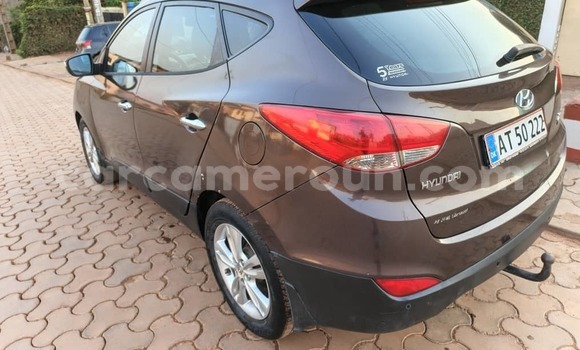 Acheter Occasion Voiture Hyundai ix35 Marron à Yaoundé, Central Cameroon Acheter Occasion Voiture Hyundai ix35 Marron à Yaoundé, Central Cameroon