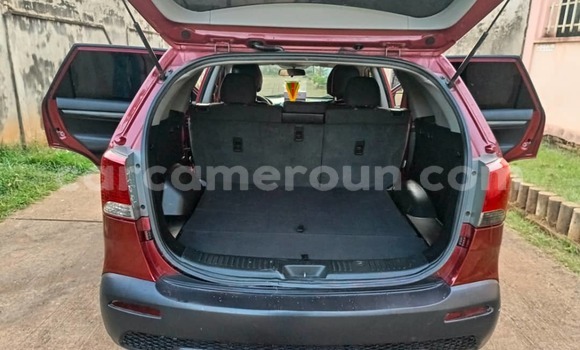 Sayi Na hannu Kia Sorento Red Mota in Yaounde a Babban Kamaru Sayi Na hannu Kia Sorento Red Mota in Yaounde a Babban Kamaru