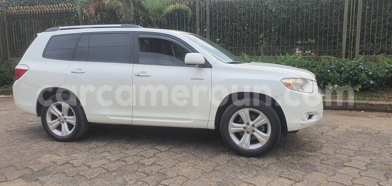 Big with watermark toyota highlander littoral cameroon douala 22073