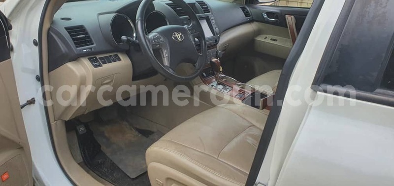 Big with watermark toyota highlander littoral cameroon douala 22073