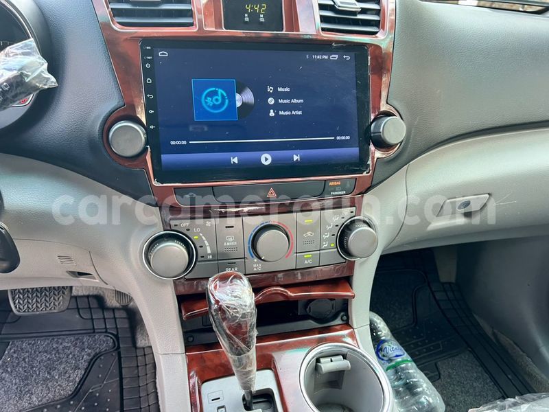 Big with watermark toyota highlander central cameroon yaounde 22074