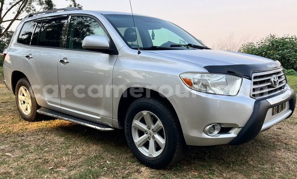 Buy Used Toyota Highlander Silver Car in Yaounde in Central Cameroon Buy Used Toyota Highlander Silver Car in Yaounde in Central Cameroon