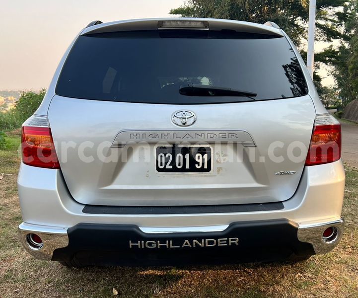 Big with watermark toyota highlander central cameroon yaounde 22074