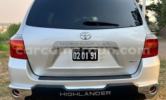 Buy Used Toyota Highlander Silver Car in Yaounde in Central Cameroon Buy Used Toyota Highlander Silver Car in Yaounde in Central Cameroon