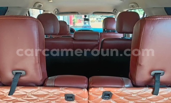 Sayi Na hannu Nissan Pathfinder White Mota in Yaounde a Babban Kamaru Sayi Na hannu Nissan Pathfinder White Mota in Yaounde a Babban Kamaru