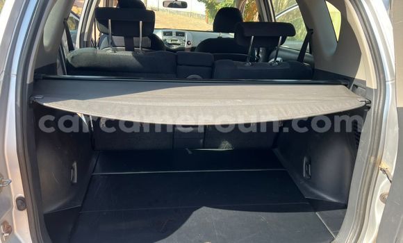 Acheter Occasion Voiture Toyota RAV4 Gris à Yaoundé, Central Cameroon Acheter Occasion Voiture Toyota RAV4 Gris à Yaoundé, Central Cameroon