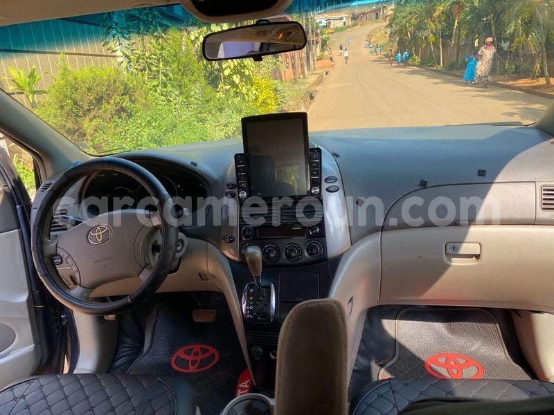 Big with watermark toyota sienna central cameroon yaounde 22103