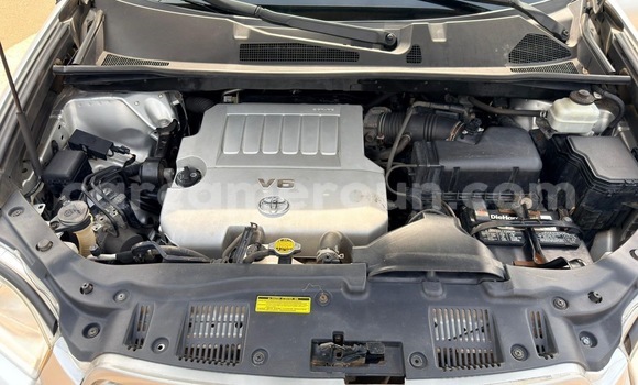 Buy New Toyota Highlander Silver Car in Yaounde in Central Cameroon Buy New Toyota Highlander Silver Car in Yaounde in Central Cameroon