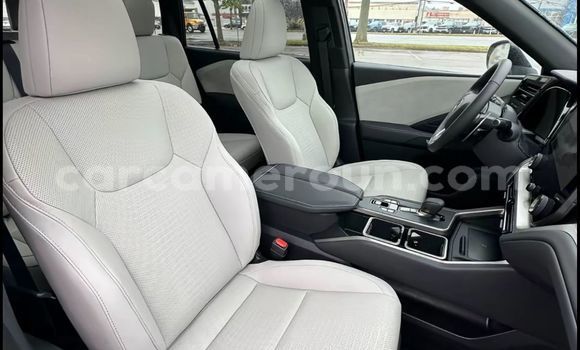 Acheter Occasion Voiture Lexus LX 570 Noir à Yaoundé, Central Cameroon Acheter Occasion Voiture Lexus LX 570 Noir à Yaoundé, Central Cameroon