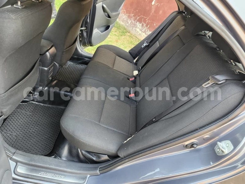 Big with watermark toyota avensis central cameroon yaounde 22121
