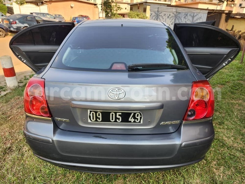 Big with watermark toyota avensis central cameroon yaounde 22121
