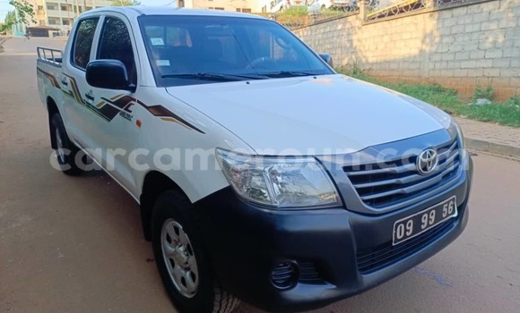 Acheter Occasion Voiture Toyota Hiluxe VIGO Blanc à Yaoundé, Central Cameroon Acheter Occasion Voiture Toyota Hiluxe VIGO Blanc à Yaoundé, Central Cameroon