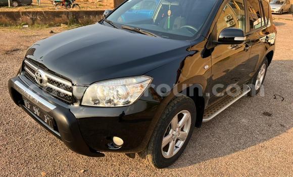 Acheter Occasion Voiture Toyota RAV4 Noir à Yaoundé, Central Cameroon Acheter Occasion Voiture Toyota RAV4 Noir à Yaoundé, Central Cameroon
