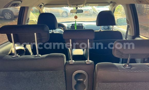 Acheter Occasion Voiture Toyota RAV4 Noir à Yaoundé, Central Cameroon Acheter Occasion Voiture Toyota RAV4 Noir à Yaoundé, Central Cameroon