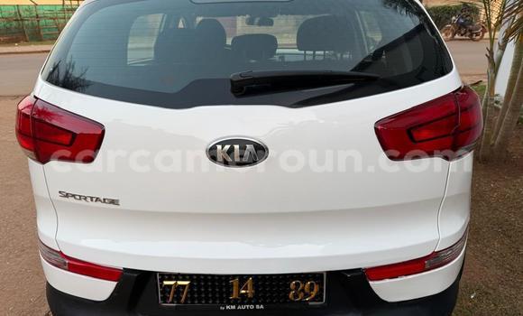 Acheter Occasion Voiture Kia Sportage Blanc à Yaoundé, Central Cameroon Acheter Occasion Voiture Kia Sportage Blanc à Yaoundé, Central Cameroon
