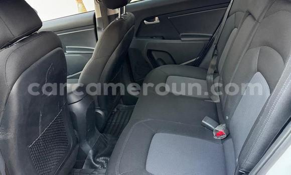 Acheter Occasion Voiture Kia Sportage Blanc à Yaoundé, Central Cameroon Acheter Occasion Voiture Kia Sportage Blanc à Yaoundé, Central Cameroon