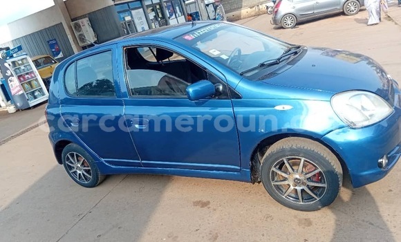Acheter Occasion Voiture Toyota Yaris Bleu à Yaoundé, Central Cameroon Acheter Occasion Voiture Toyota Yaris Bleu à Yaoundé, Central Cameroon