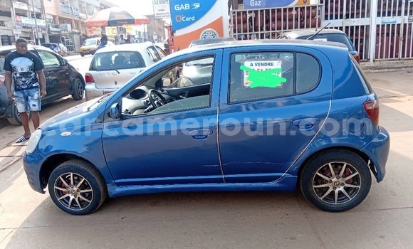 Acheter Occasion Voiture Toyota Yaris Bleu à Yaoundé, Central Cameroon Acheter Occasion Voiture Toyota Yaris Bleu à Yaoundé, Central Cameroon