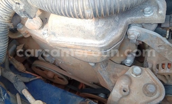 Acheter Occasion Voiture Toyota Yaris Bleu à Yaoundé, Central Cameroon Acheter Occasion Voiture Toyota Yaris Bleu à Yaoundé, Central Cameroon