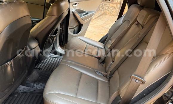 Acheter Occasion Voiture Hyundai Santa Fe Noir à Yaoundé, Central Cameroon Acheter Occasion Voiture Hyundai Santa Fe Noir à Yaoundé, Central Cameroon