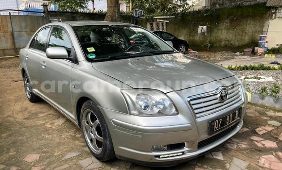 Sayi Na hannu Toyota Avensis Azurfa Mota in Douala a Ƙasar Kamaru Sayi Na hannu Toyota Avensis Azurfa Mota in Douala a Ƙasar Kamaru