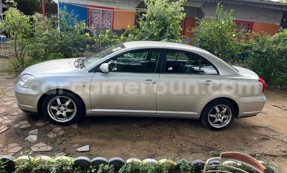 Sayi Na hannu Toyota Avensis Azurfa Mota in Douala a Ƙasar Kamaru Sayi Na hannu Toyota Avensis Azurfa Mota in Douala a Ƙasar Kamaru