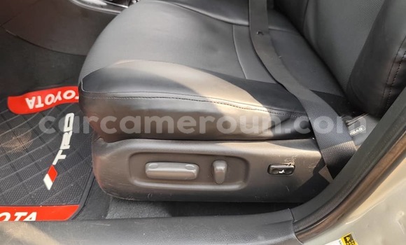 Acheter Occasion Voiture Toyota Avensis Gris à Yaoundé, Central Cameroon Acheter Occasion Voiture Toyota Avensis Gris à Yaoundé, Central Cameroon