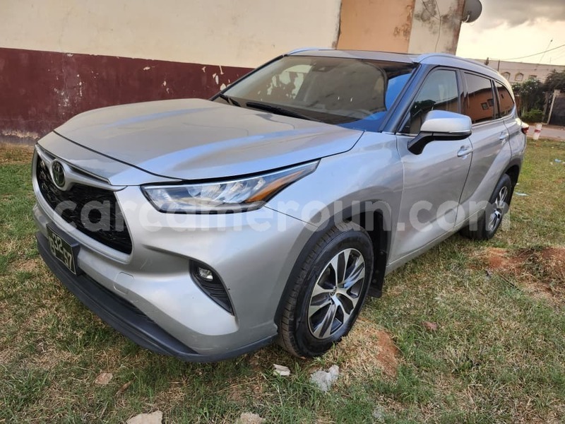 Big with watermark toyota highlander central cameroon yaounde 22150
