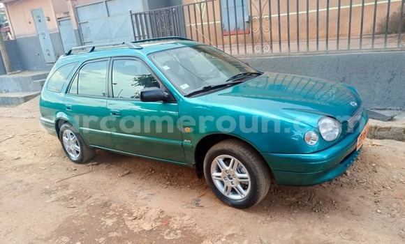 Acheter Occasion Voiture Toyota Corolla Vert à Yaoundé, Central Cameroon Acheter Occasion Voiture Toyota Corolla Vert à Yaoundé, Central Cameroon