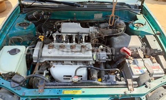 Acheter Occasion Voiture Toyota Corolla Vert à Yaoundé, Central Cameroon Acheter Occasion Voiture Toyota Corolla Vert à Yaoundé, Central Cameroon