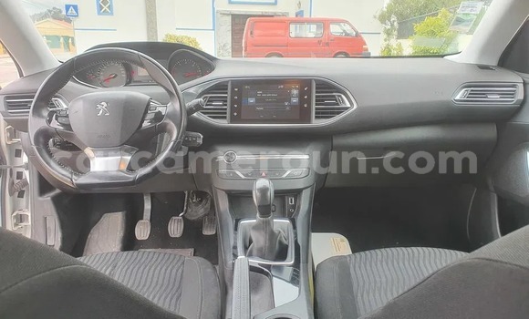 Acheter Occasion Voiture Peugeot 308 Blanc à Bafia, Central Cameroon Acheter Occasion Voiture Peugeot 308 Blanc à Bafia, Central Cameroon