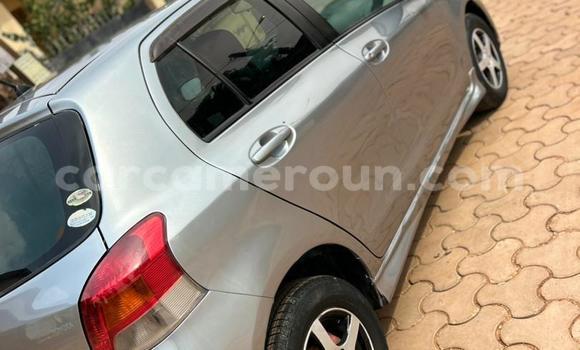 Acheter Occasion Voiture Toyota Yaris Gris à Yaoundé, Central Cameroon Acheter Occasion Voiture Toyota Yaris Gris à Yaoundé, Central Cameroon
