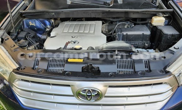 Sayi Na hannu Toyota Highlander Blue Mota in Yaounde a Babban Kamaru Sayi Na hannu Toyota Highlander Blue Mota in Yaounde a Babban Kamaru