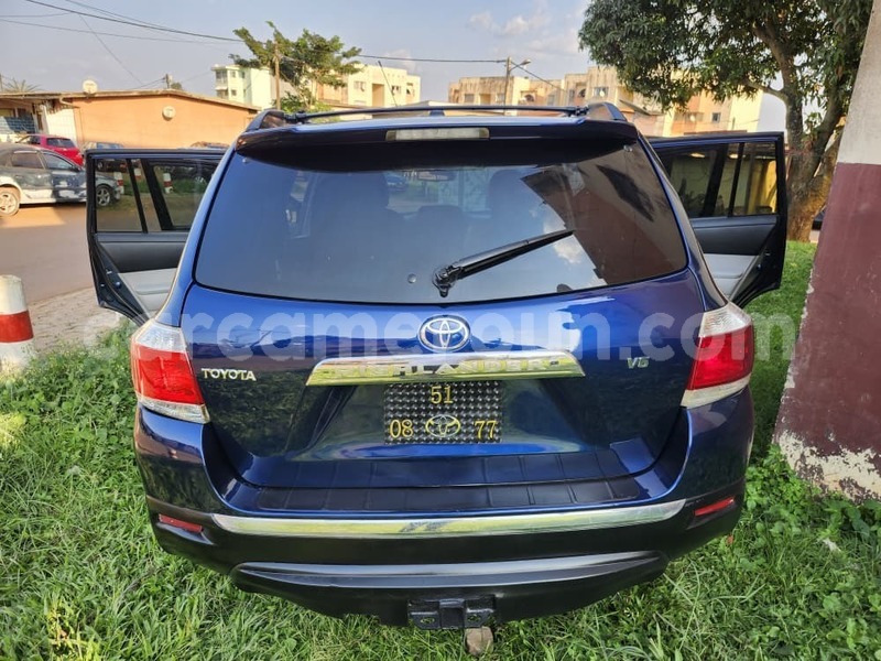 Big with watermark toyota highlander central cameroon yaounde 22169